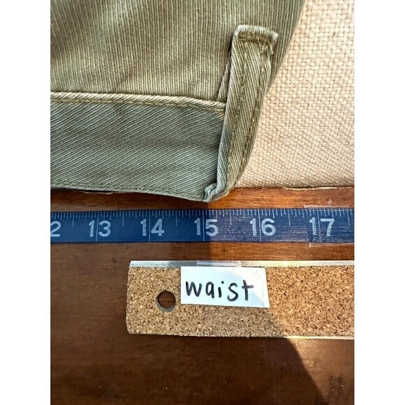 VANS Mid Rise Flat Front Chino Shorts Mens Size 28 Brown Slash Pocket - Picture 12 of 16